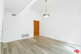 Photo - 29221 Heathercliff Rd