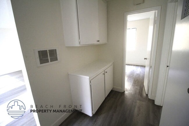 Photo - 11503 Menlo Ave