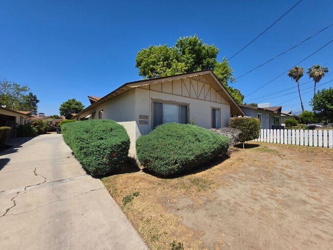 Building Photo - 700 Johnston Ave Unit 708