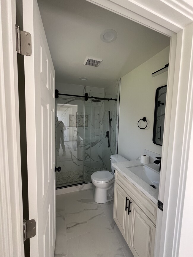 Photo - 14629 Haynes St