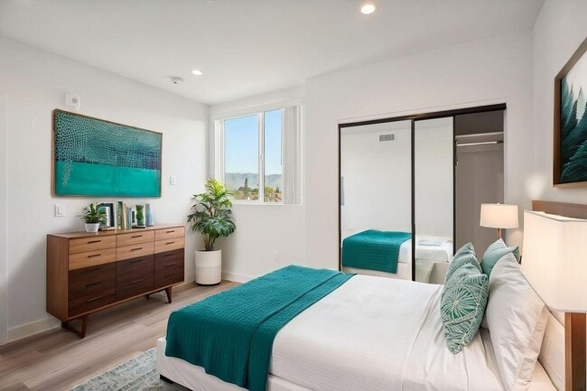 Photo - IM 21 Unit 302