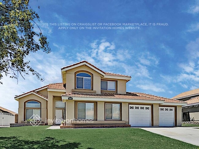 Building Photo - 2035 W Sunnyview Dr