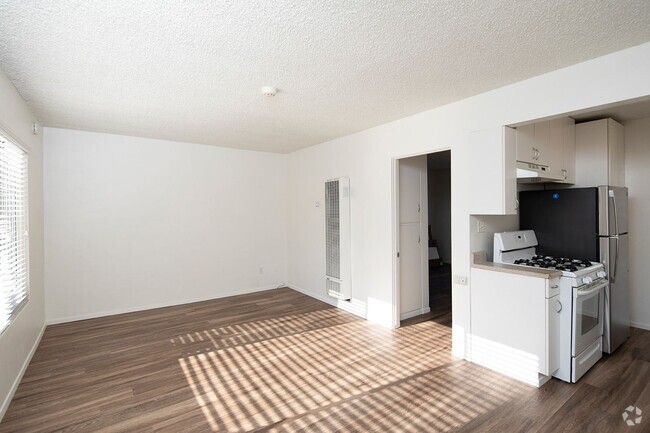Building Photo - *OPEN HOUSE: 5/31 10-11AM* Spacious 1BR in... Unit 4268