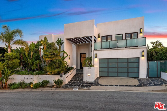 Building Photo - 11470 Dona Evita Dr