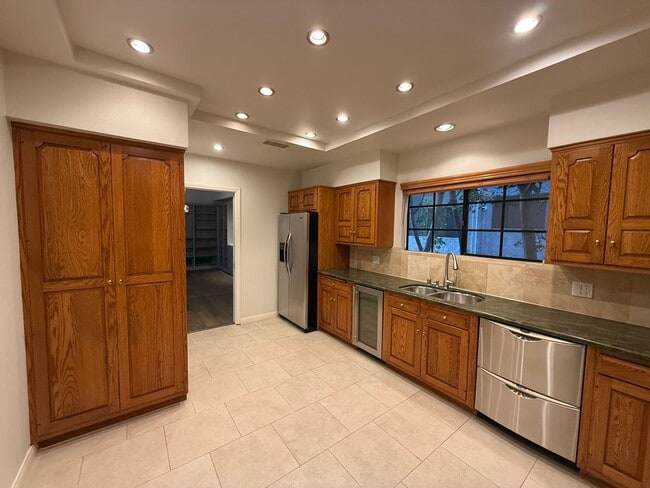 Photo - Upgraded 2 Bedroom Condo in Ideal Santa Mo... Unit #2 Santa Monica, CA