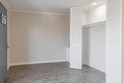 Studio Upgraded - 500SF - Beach House Apartments