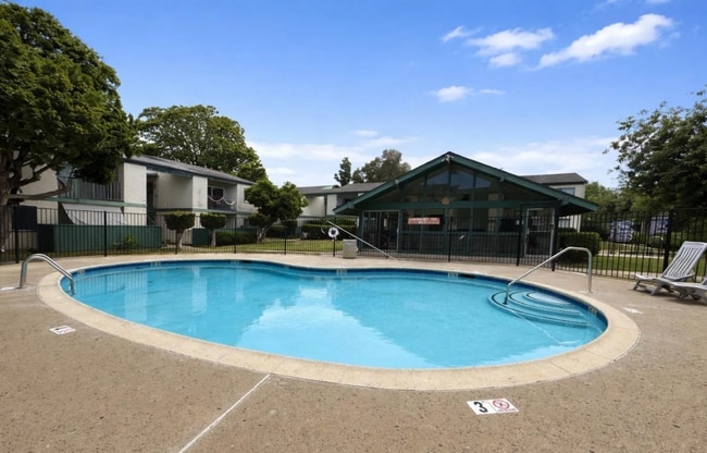 Photo - 1811 E Grand Ave Unit 158