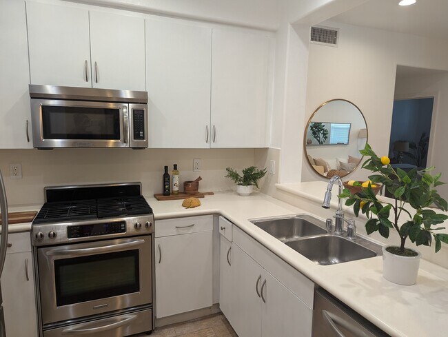 Photo - 7100 Playa Vista Dr Unit 120