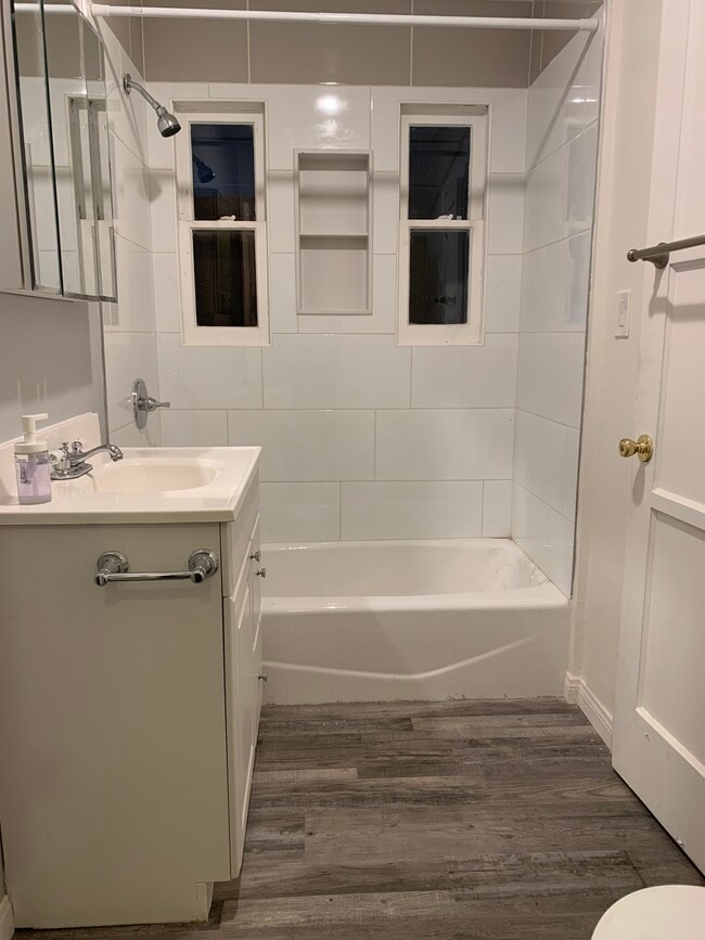 Photo - 5907 Craner Ave