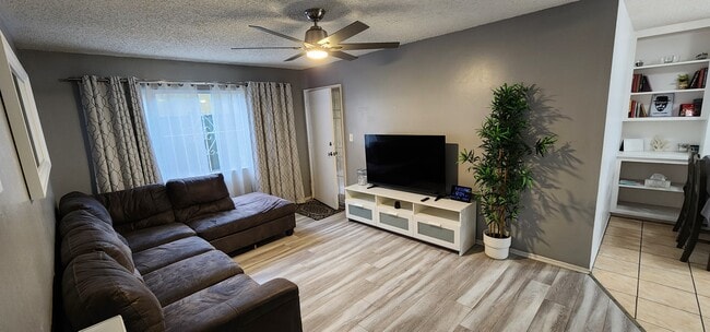 Photo - 1432 W 106th St Unit Furnished 2 Bedroom