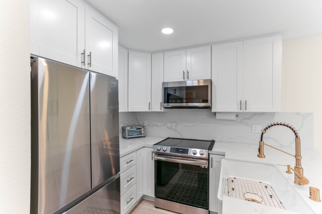 Photo - 1124 Eureka St Unit 31