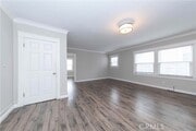 Photo - 3102 Kenwood Ave Townhome