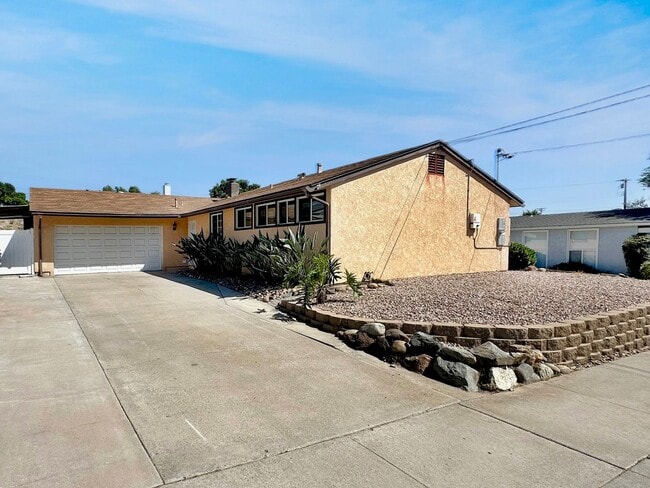 Charming 4BD/2BA House in San Carlos W/ W/... - Charming 4BD/2BA House in San Carlos W/ W/...