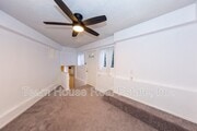 Photo - 5845 S Mansfield Ave Condo Unit B