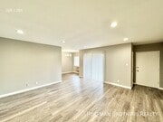 Photo - 5415 Newcastle Ave Unit 3