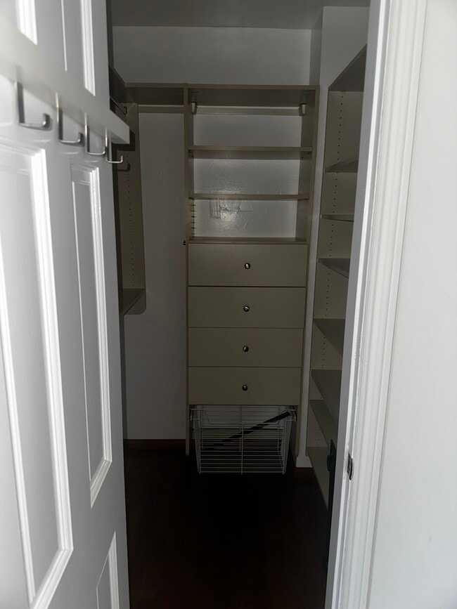 Building Photo - 29 Hurricane St Unit #3