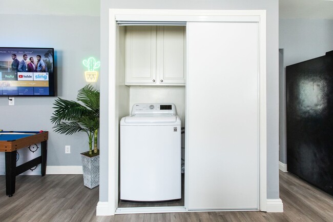 Photo - POOL HOME 3 BEDROOMS 3 BATHS