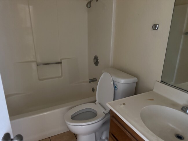 Photo - 1040 May Ln Unit 15