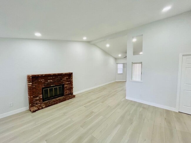 Photo - 1532 Michelle Ave