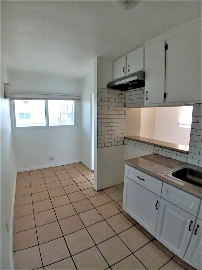 Photo - 709 S Flower St Unit 7