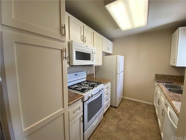 Photo - 8990 19th St Unit 304