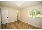 Photo - 496 W 48th St