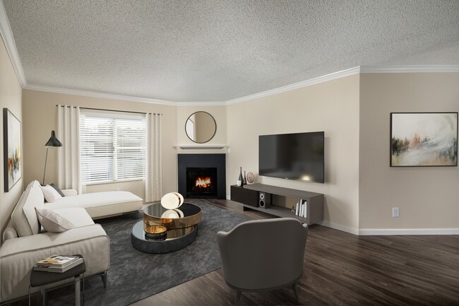 Photo - Warner Pointe