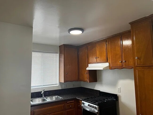 Photo - 18350 Napa St Unit 27