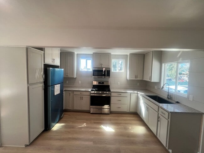 Building Photo - FULLY REMODELED 3BR/2BA HOME in Spring Valley