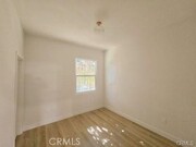 Photo - 754 E 17th St