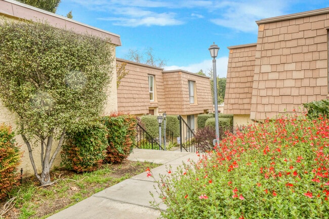 Photo - 3974 Tarrytown Ln Townhome