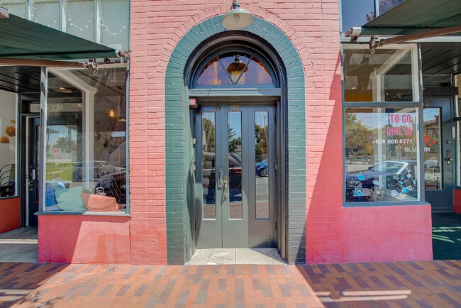 Photo - 958 Mission St Unit C