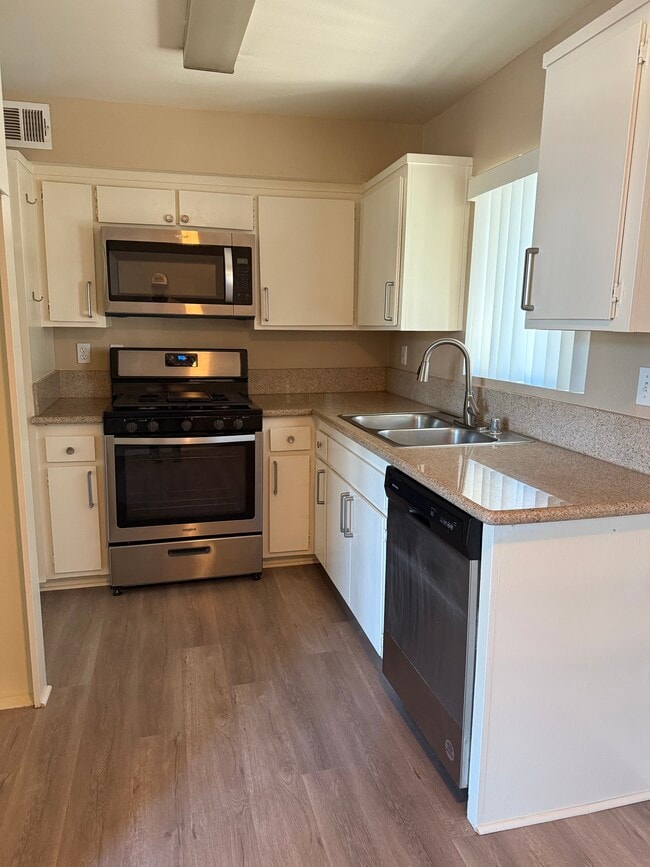 Photo - 4820 Coldwater Canyon Ave Unit 104