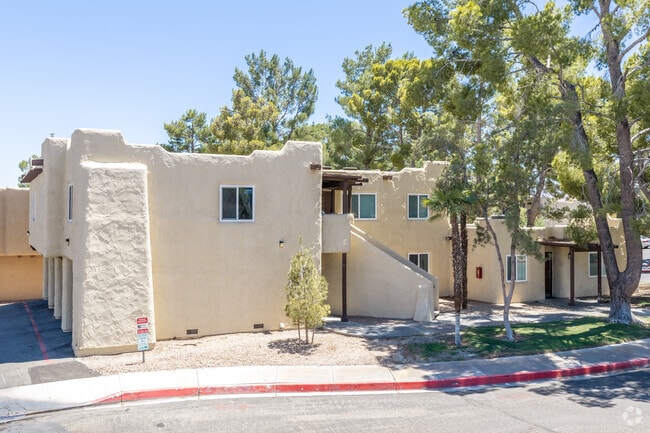 Montara - Montara Apartments