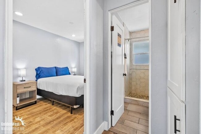 Photo - Modern 2Bdm 1Ba Upstairs Unit in North Park!