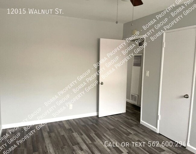 Photo - 12015 Walnut St