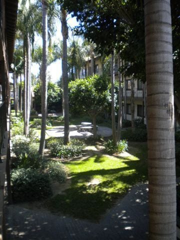 Los Caballeros #220-A - Los Caballeros #220-A Apartment Unit 220-A