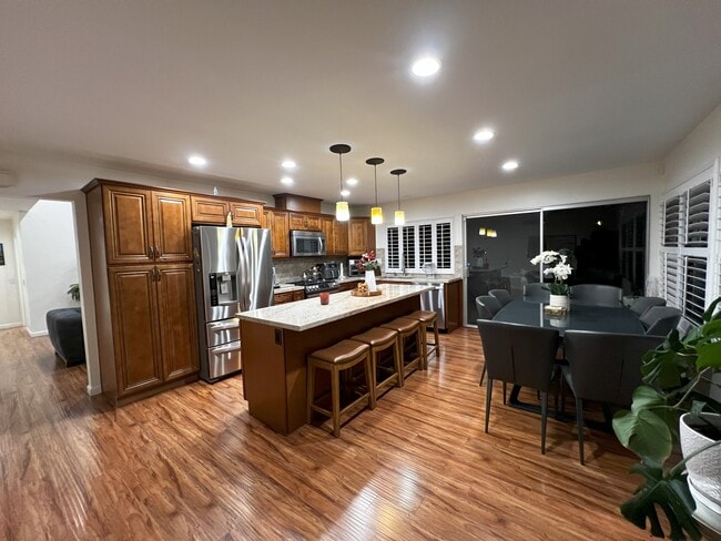 Photo - 18411 Algiers St