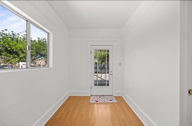 Photo - 3815 Birch St Unit 3815