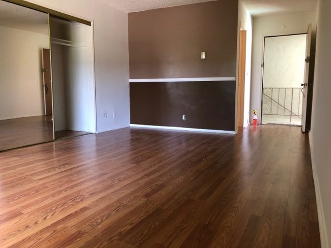 Photo - 5929 Laurel Canyon Blvd Apartment Unit 09