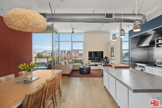 Photo - 4080 Glencoe Ave Unit 420