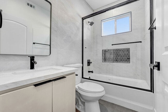 Photo - 4336 La Clede Ave