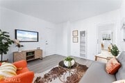 Photo - 765 Loma Ave Townhome