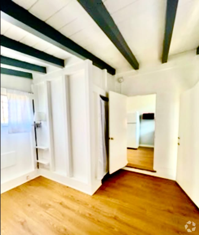 Building Photo - 6089 1/4 Cashio St Rental