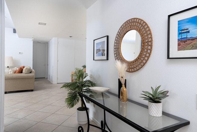 Photo - 97 Westlake Cir