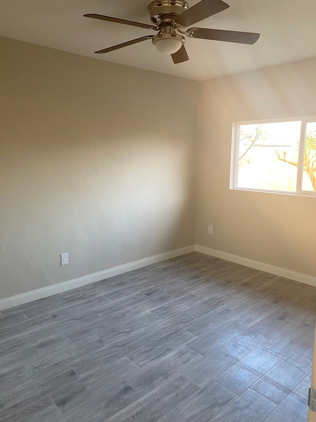 Photo - 14709 Walters St