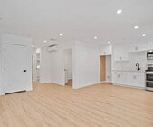 Photo - 10914 Columbus Ave Unit 1