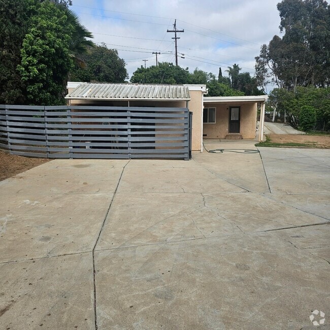 Building Photo - 1740 Canyon Rd Rental