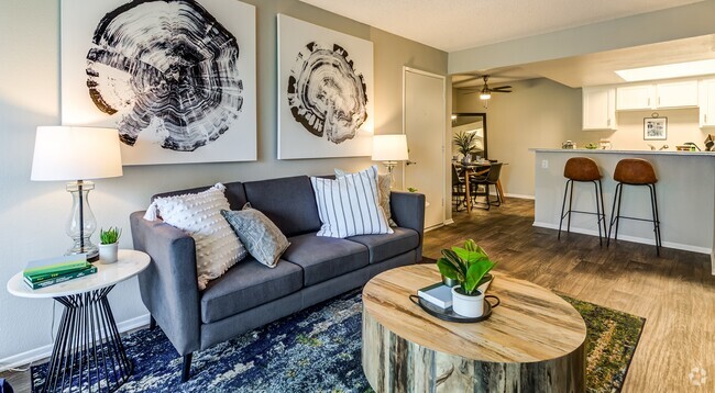 Building Photo - Veranda Ontario Rental
