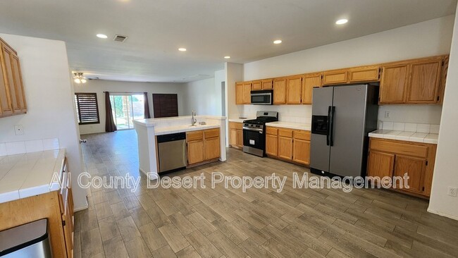 Photo - 41213 McKenzie Ln